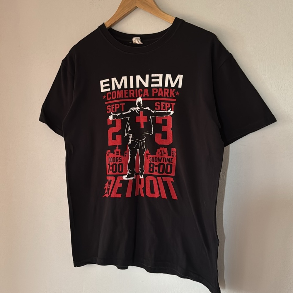 Eminem Commercial Park Detroit Concert T-Shirt / Medium / 2010 / Recovery - Picture 2 of 5